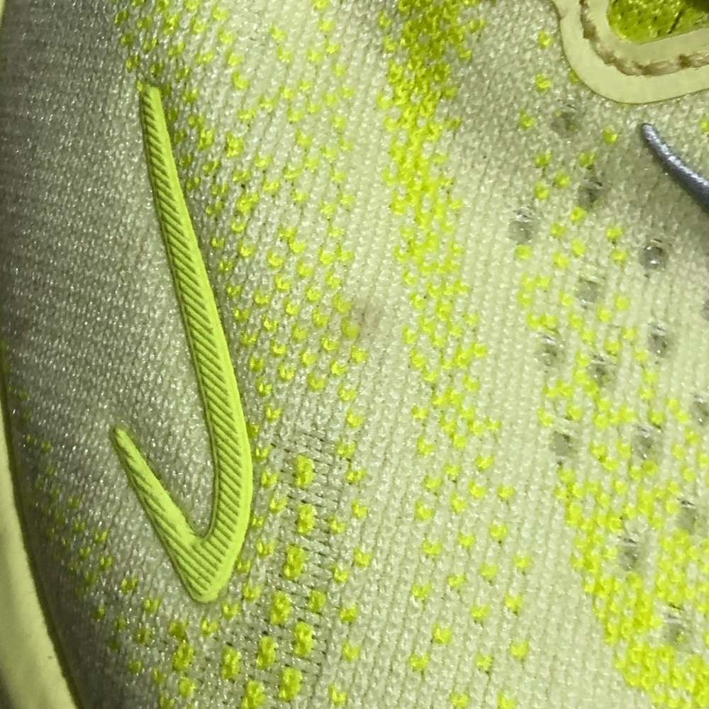Hoka One One Clifton 10 Running Shoes Womens Size 9 Neon Yellow Sneakers Neutral - Picture 4 of 16